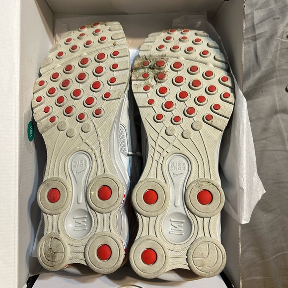 Nike supreme shocks main image 5
